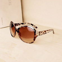 Load image into Gallery viewer, Women&#39;s Luxury Fashion Summer Sun Glasses with Gold colour gilded top frame and hinges