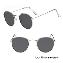 Load image into Gallery viewer, Classic Small Frame Round Sunglasses Women